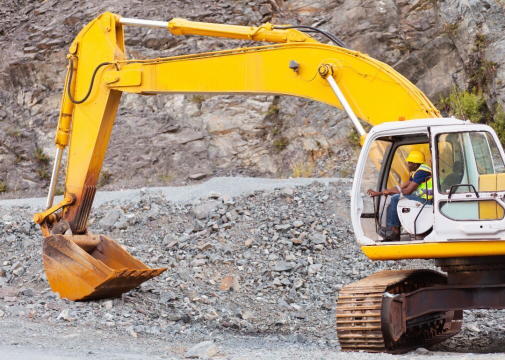 #7. Operating engineers and other construction equipment operators